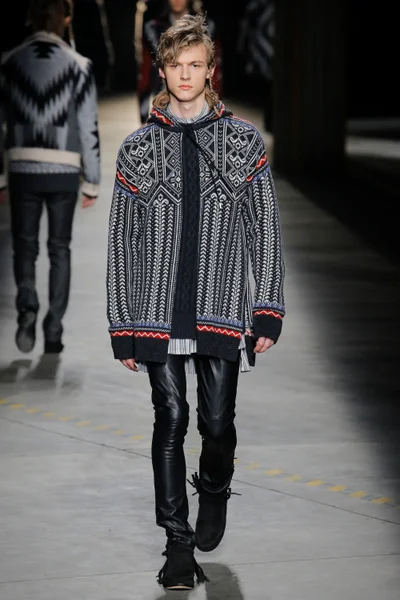 Look 23